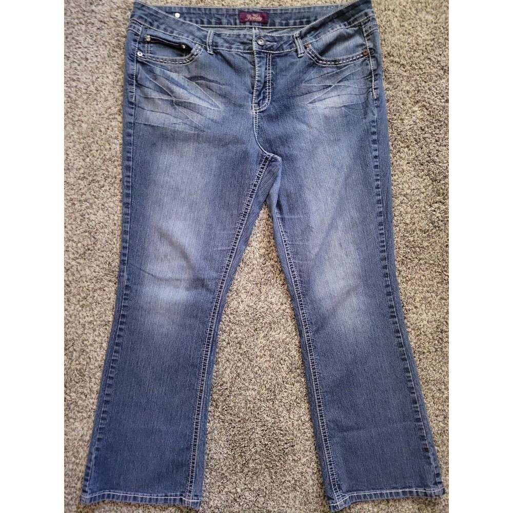 Royalty By YMI Jeans Womens 16 Blue Straight Leg Stretch Thick Stitch 38x29.5